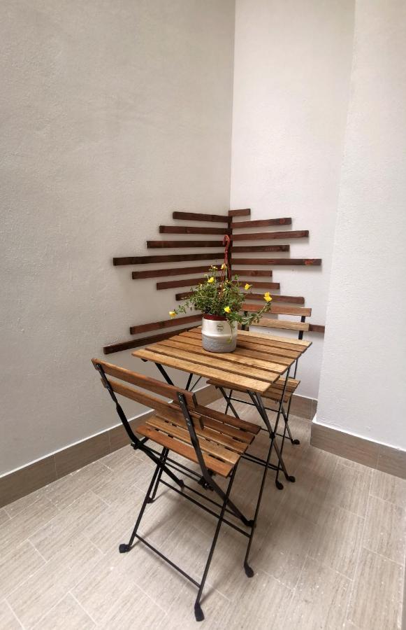 Levolte Apartment Brindisi Luaran gambar
